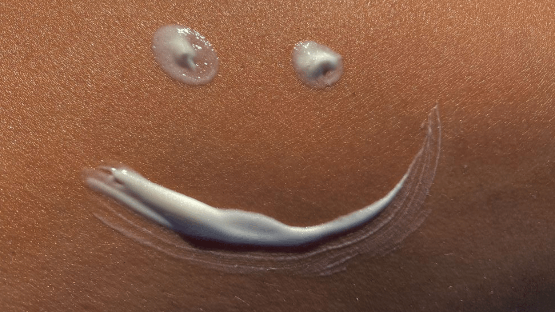 After the Wax: Embracing a Post-Waxing Skincare Ritual 🍯